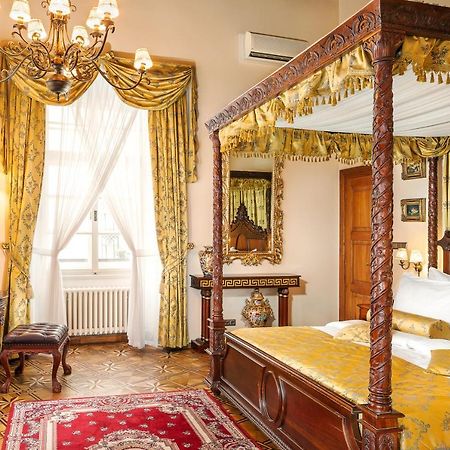 Hotel U Prince Prague By Bhg מראה חיצוני תמונה