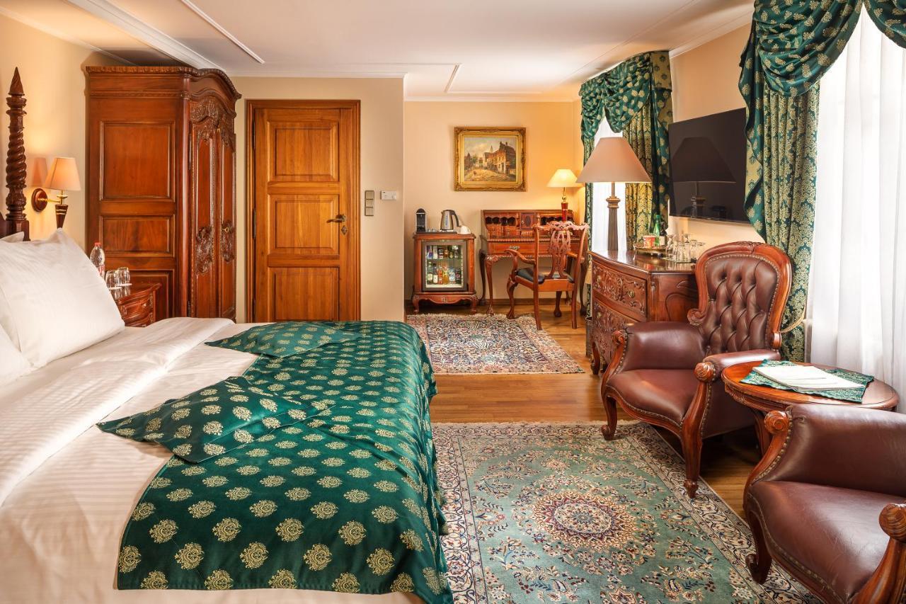 Hotel U Prince Prague By Bhg מראה חיצוני תמונה