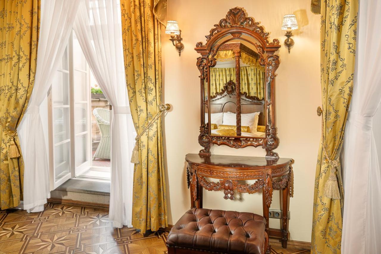 Hotel U Prince Prague By Bhg מראה חיצוני תמונה