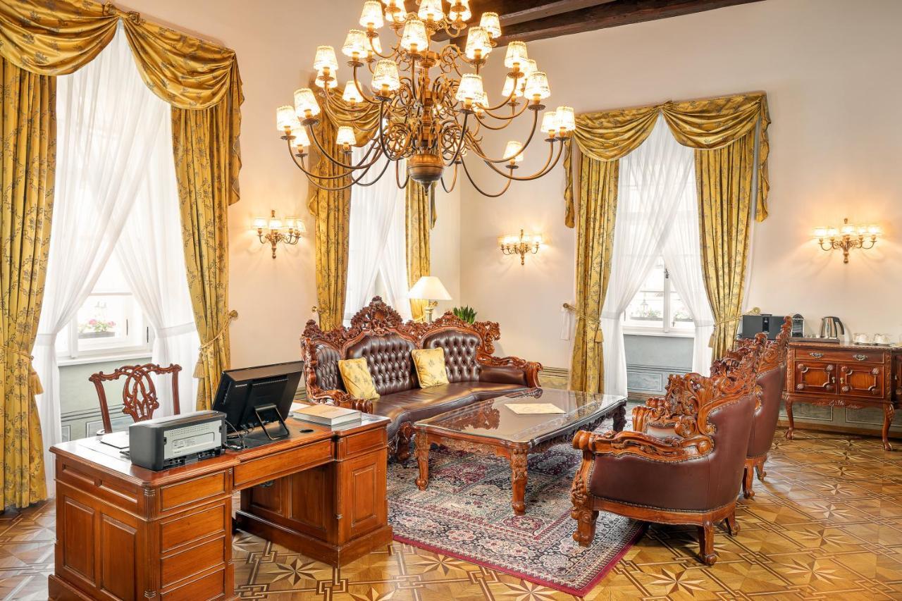 Hotel U Prince Prague By Bhg מראה חיצוני תמונה