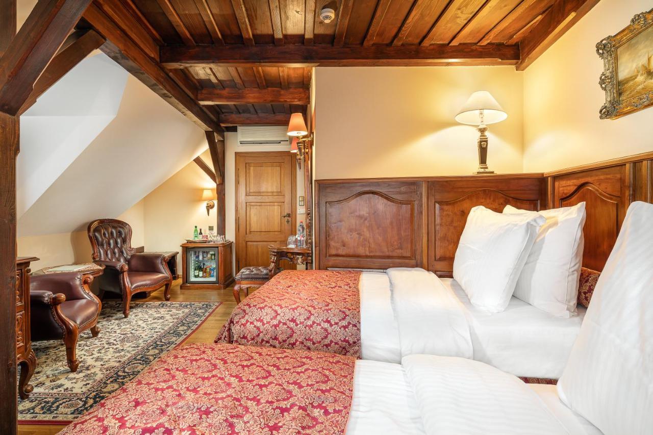 Hotel U Prince Prague By Bhg מראה חיצוני תמונה