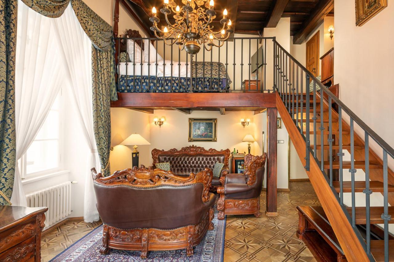 Hotel U Prince Prague By Bhg מראה חיצוני תמונה