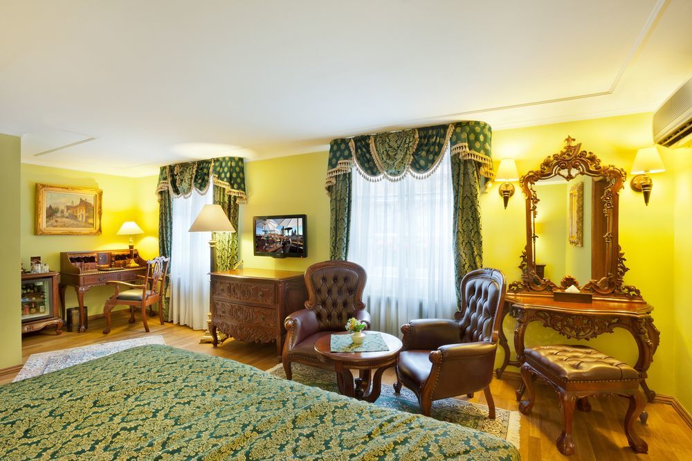 Hotel U Prince Prague By Bhg מראה חיצוני תמונה